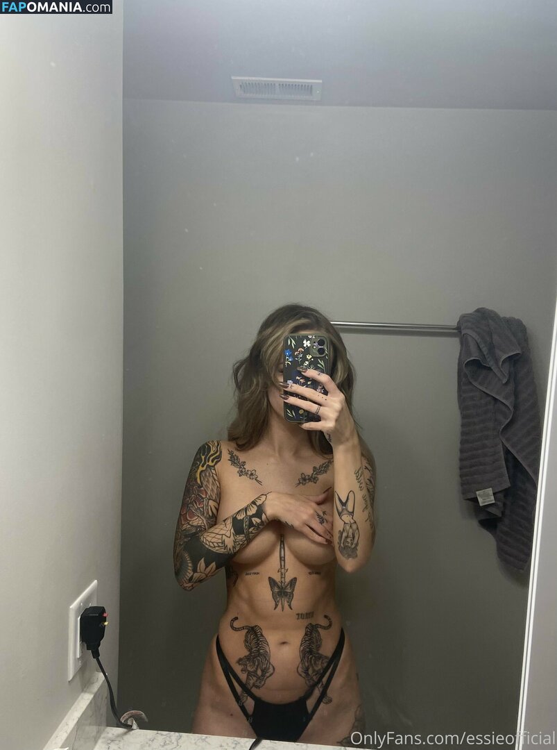 Essieofficial / essie Nu OnlyFans  Photo fuitée #30