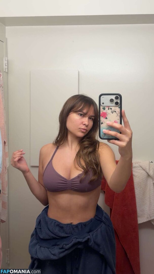 Ester Dobrik / esterrdobrik Nu OnlyFans  Photo fuitée #19