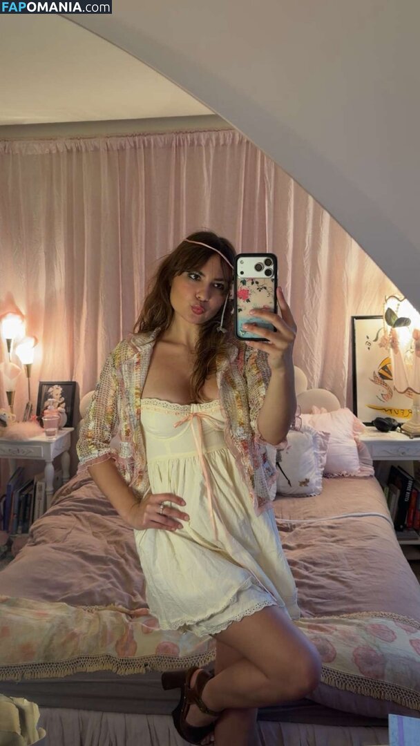 Ester Dobrik / esterrdobrik Nu OnlyFans  Photo fuitée #106