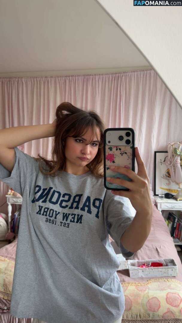 Ester Dobrik / esterrdobrik Nu OnlyFans  Photo fuitée #113