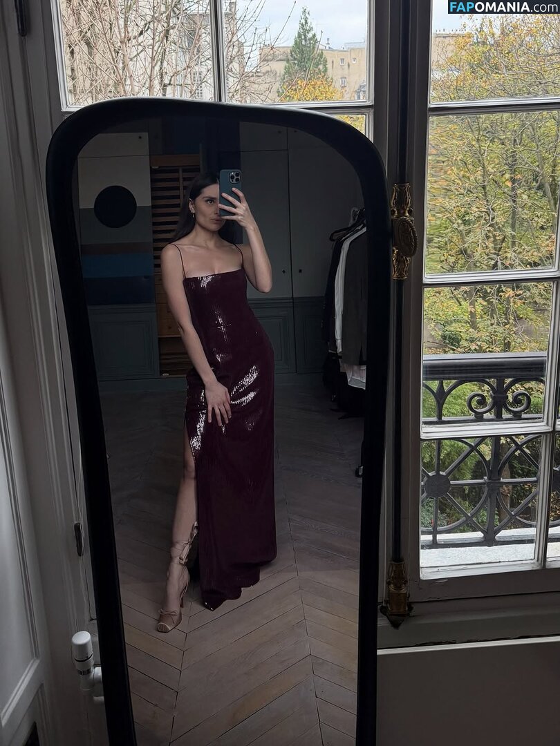 Esther Abrami / estherabrami Nu OnlyFans  Photo fuitée #10