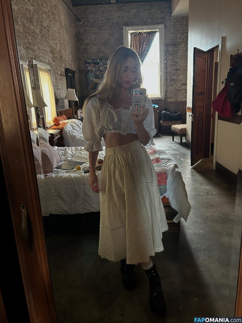 Esther Rose / estherrose001 / https: / therealestherrose Nu OnlyFans  Photo fuitée #4