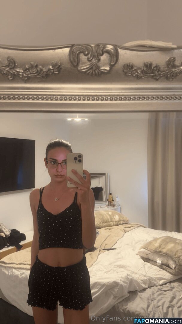 Eva_braunxo / evabrownxo Nu OnlyFans  Photo fuitée #1