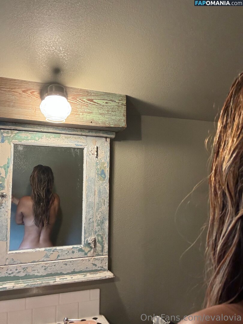 Eva Lovia / Fallinlovia / evalovia / https: Nu OnlyFans  Photo fuitée #1746