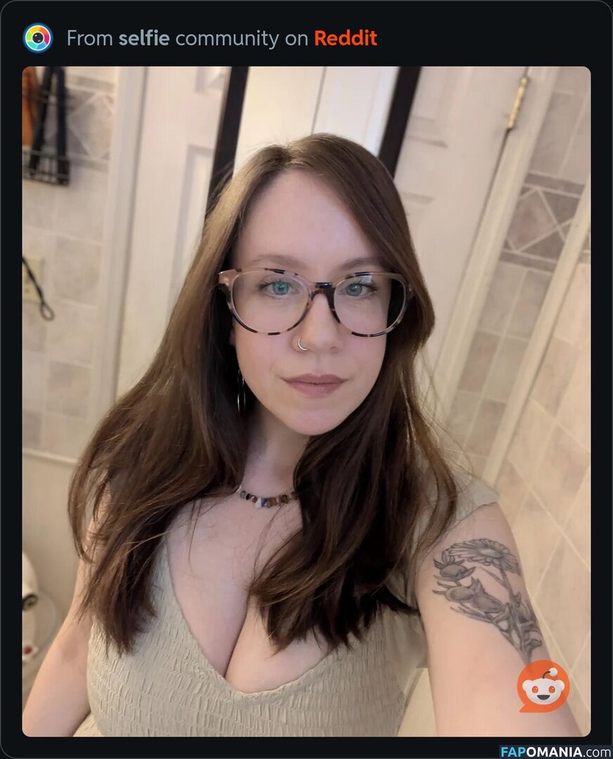 Extra_Nebula_7236 Nu OnlyFans  Photo fuitée #3