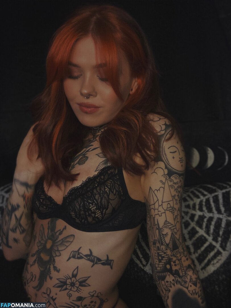 Fae Valeria / faecreature_ / faevaleriaa / https: Nu OnlyFans  Photo fuitée #1