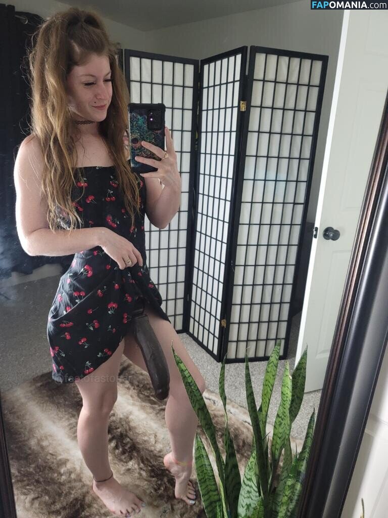 feetofastoner / feetofastonerr Nu OnlyFans  Photo fuitée #11