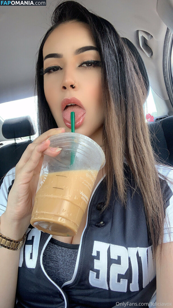 FeliciaVox / byefeliciavox Nu OnlyFans  Photo fuitée #337