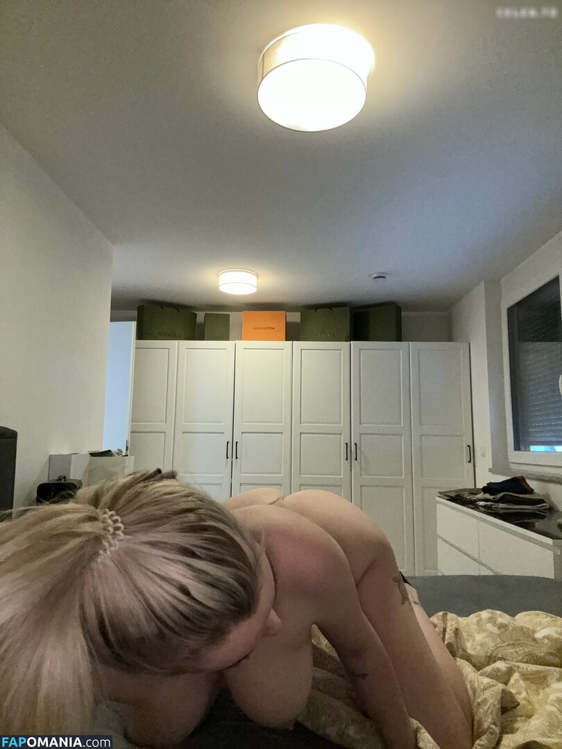 Feliz R. Nicole / Feliz7R / feliz_r_ Nu OnlyFans  Photo fuitée #339