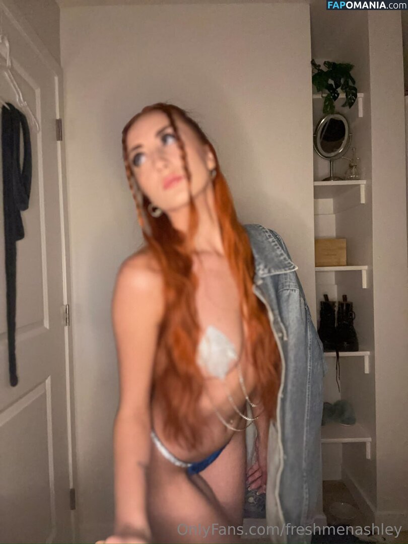 _ashhhhleeey_ / freshmenashley Nu OnlyFans  Photo fuitée #519