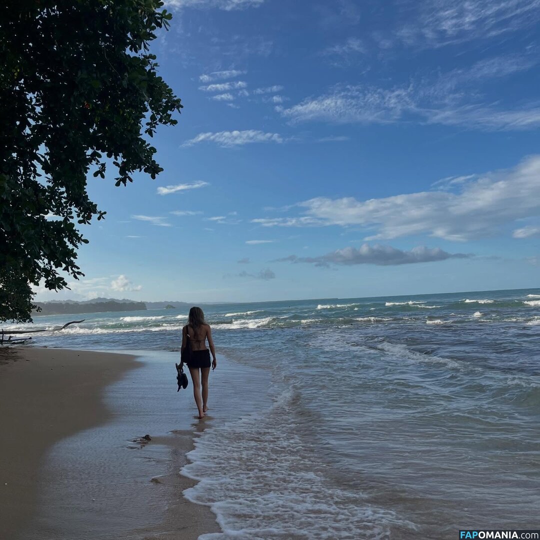 Freya Spiers / freyaspiers Nu OnlyFans  Photo fuitée #2