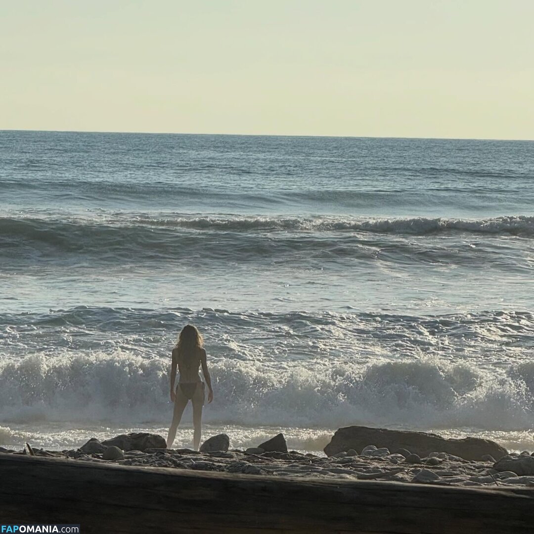 Freya Spiers / freyaspiers Nu OnlyFans  Photo fuitée #6