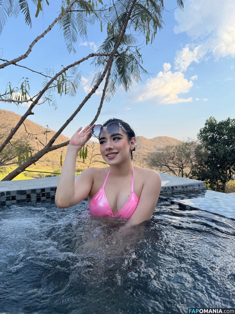 Fulyanm Zsauri Nu OnlyFans  Photo fuitée #2