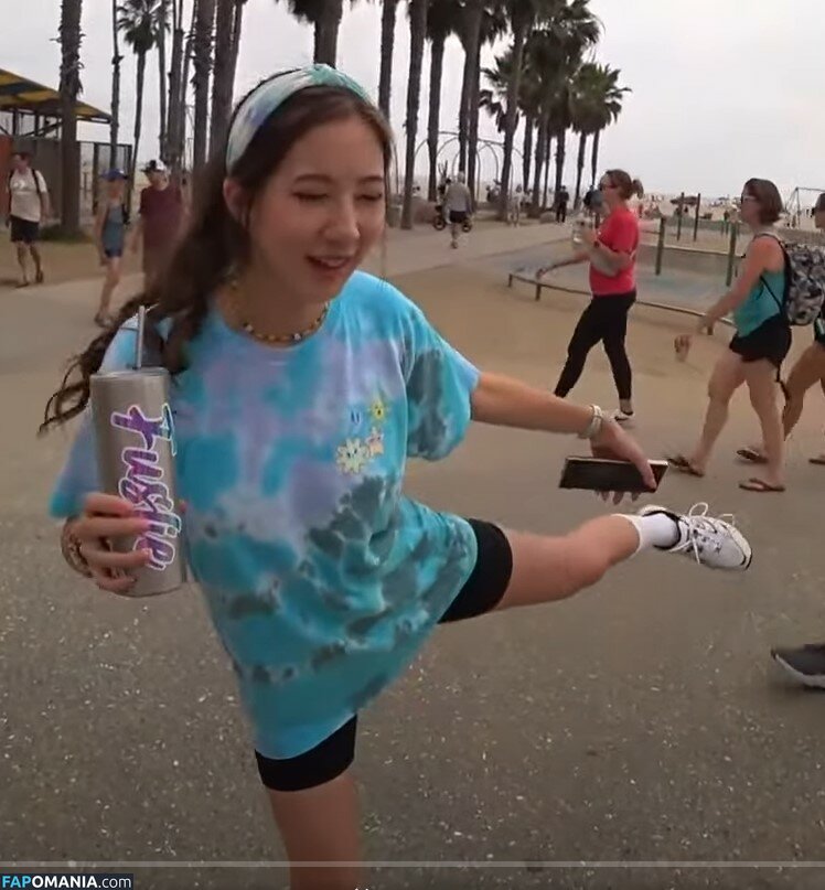 Fuslie / Leslie Nu OnlyFans  Photo fuitée #86