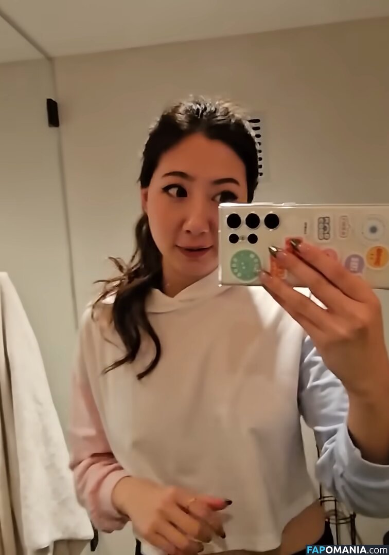 Fuslie / Leslie Nu OnlyFans  Photo fuitée #293