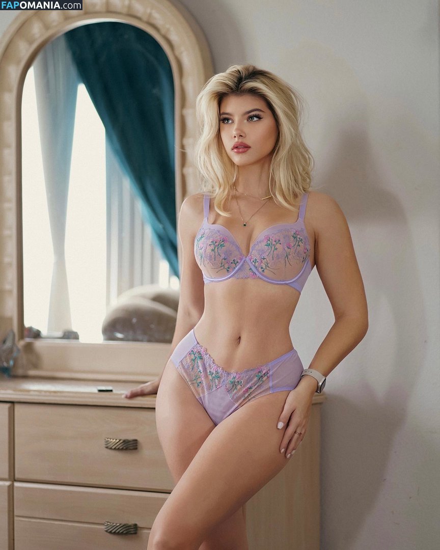 Gabi Champ / Gabi Ciamp / gabiciamp Nu OnlyFans  Photo fuitée #24