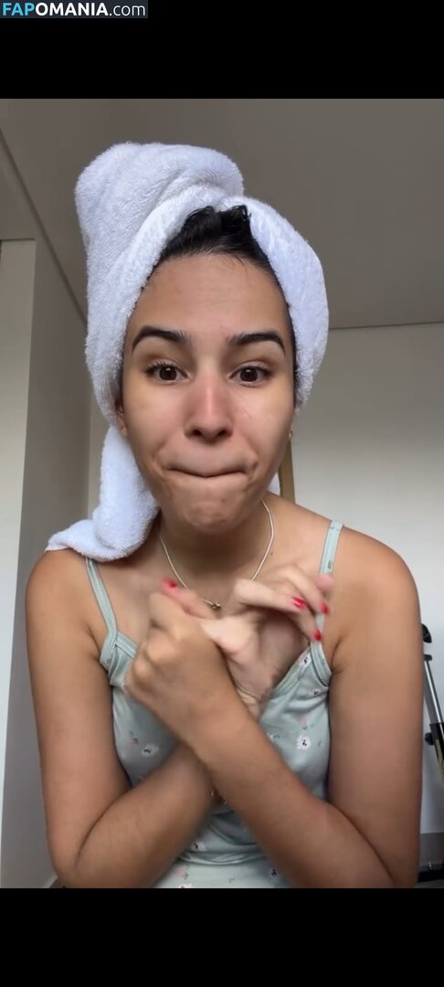Gabi Goncalvis / gabigoncalvis Nu OnlyFans  Photo fuitée #1