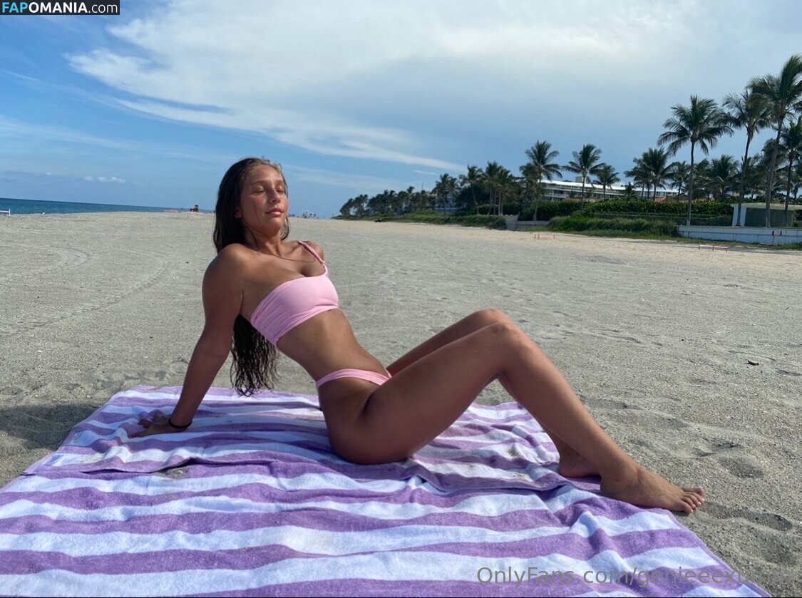 genieeexumm Nu OnlyFans  Photo fuitée #1