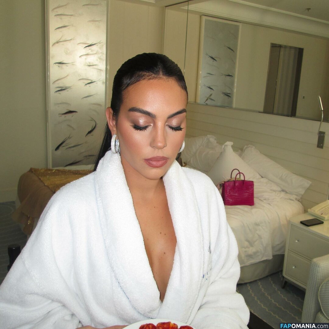 Georgina Rodriguez / georginagio Nu OnlyFans  Photo fuitée #18