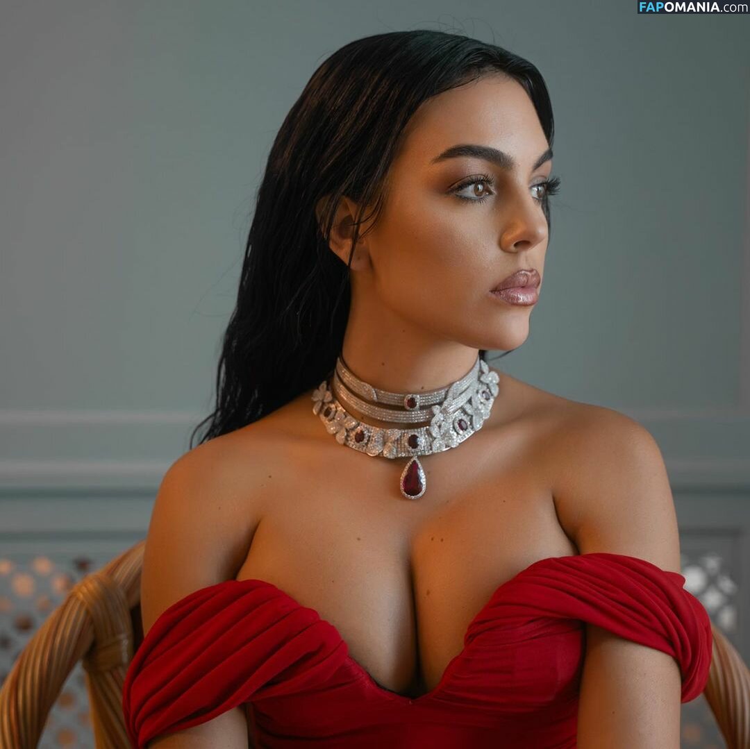 Georgina Rodriguez / georginagio Nu OnlyFans  Photo fuitée #30