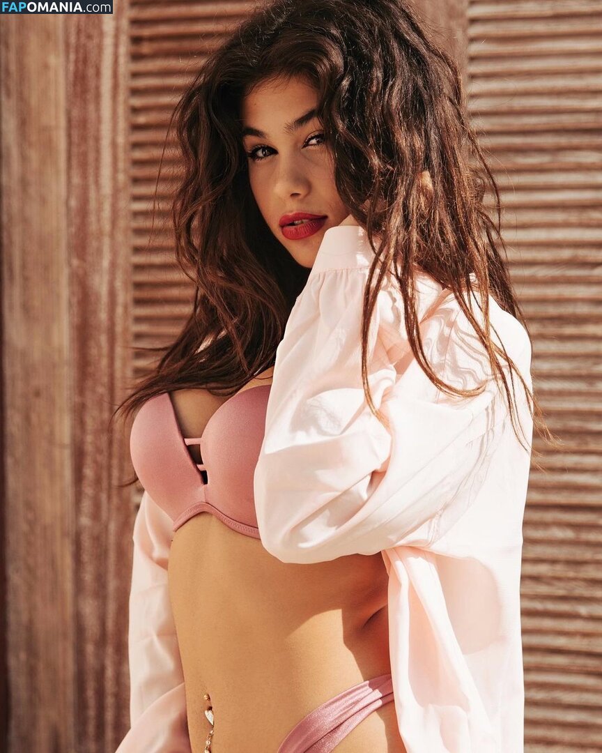 Giulia Sara Nu OnlyFans  Photo fuitée #2