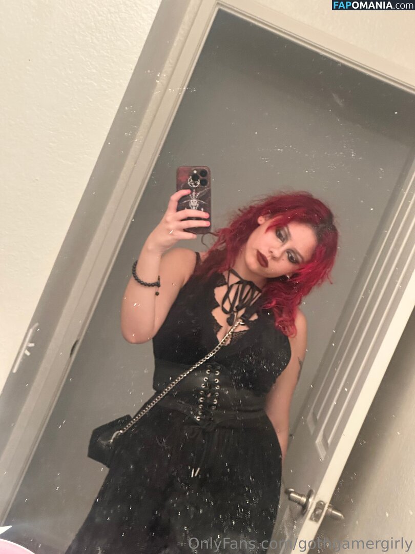 gothgamergirly / gothgirlgaming Nu OnlyFans  Photo fuitée #11