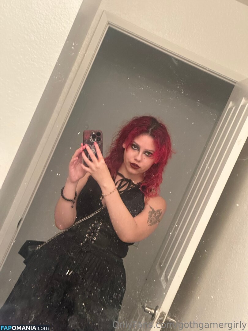 gothgamergirly / gothgirlgaming Nu OnlyFans  Photo fuitée #13