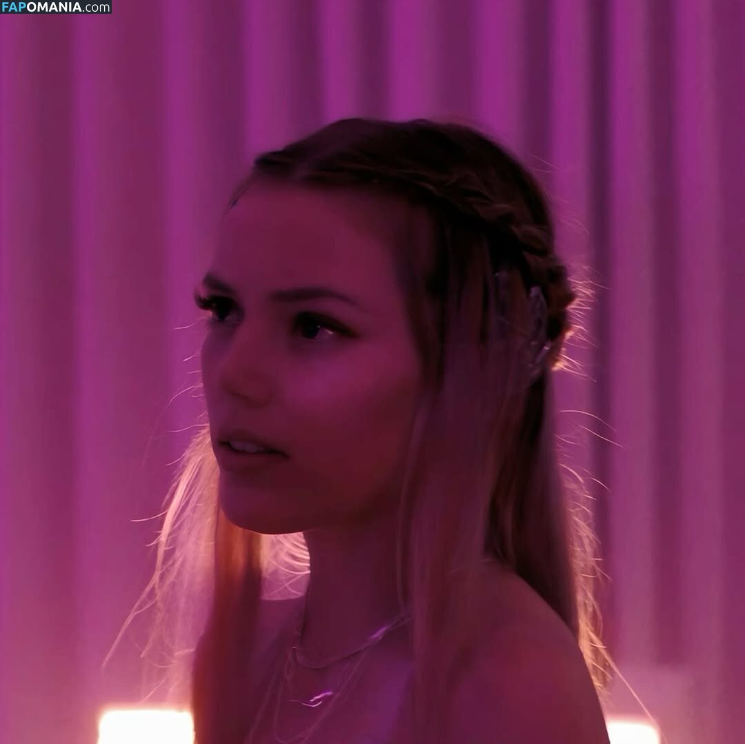 Grace Van Dien / gracevandien Nu OnlyFans  Photo fuitée #10