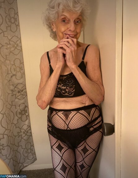 Grandma Linda Lindahope1939 Lucy-cutest / grandma_lindaaa / lindahope1939 Nu OnlyFans  Photo fuitée #5