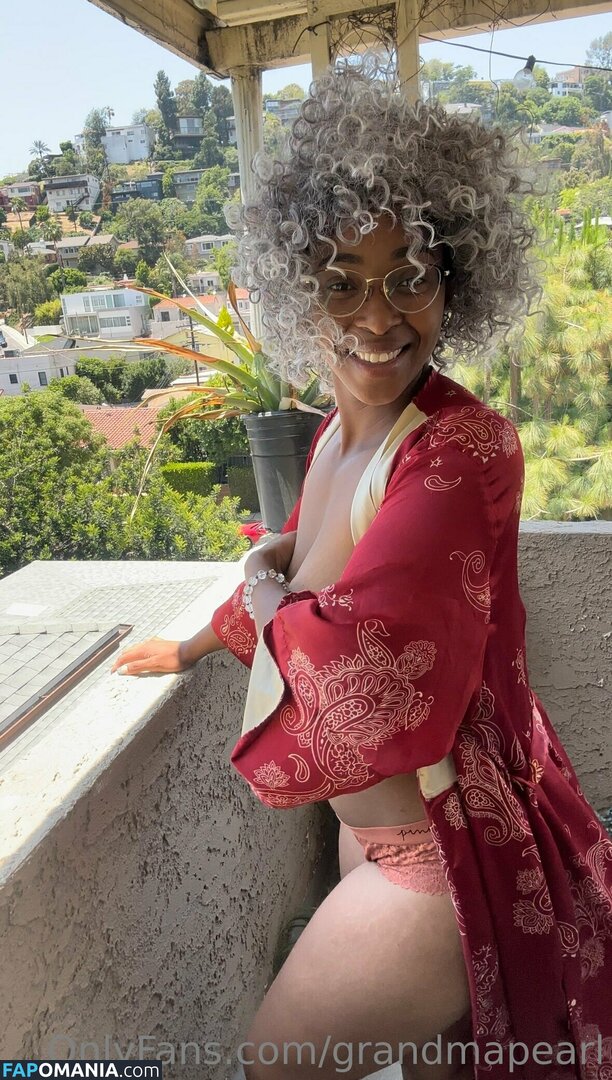 grandmapearl / grandmapearl_ Nu OnlyFans  Photo fuitée #8