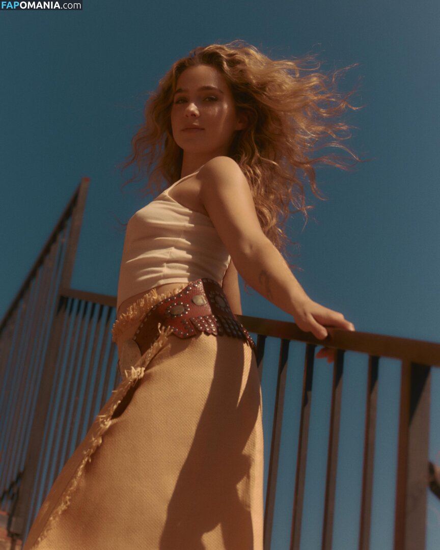Haley Lu Richardson / haleyluhoo Nu OnlyFans  Photo fuitée #219