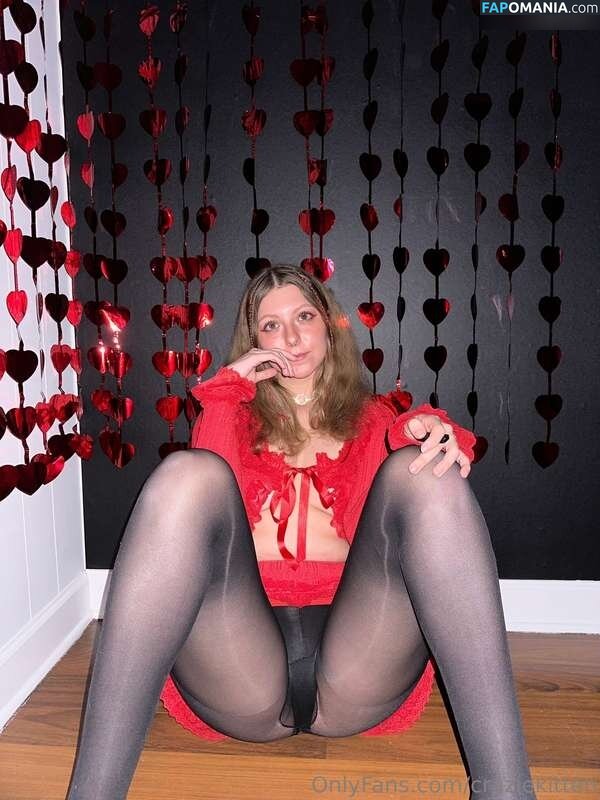 Hallie Gift / craziekitten / giftyhippie Nu OnlyFans  Photo fuitée #1