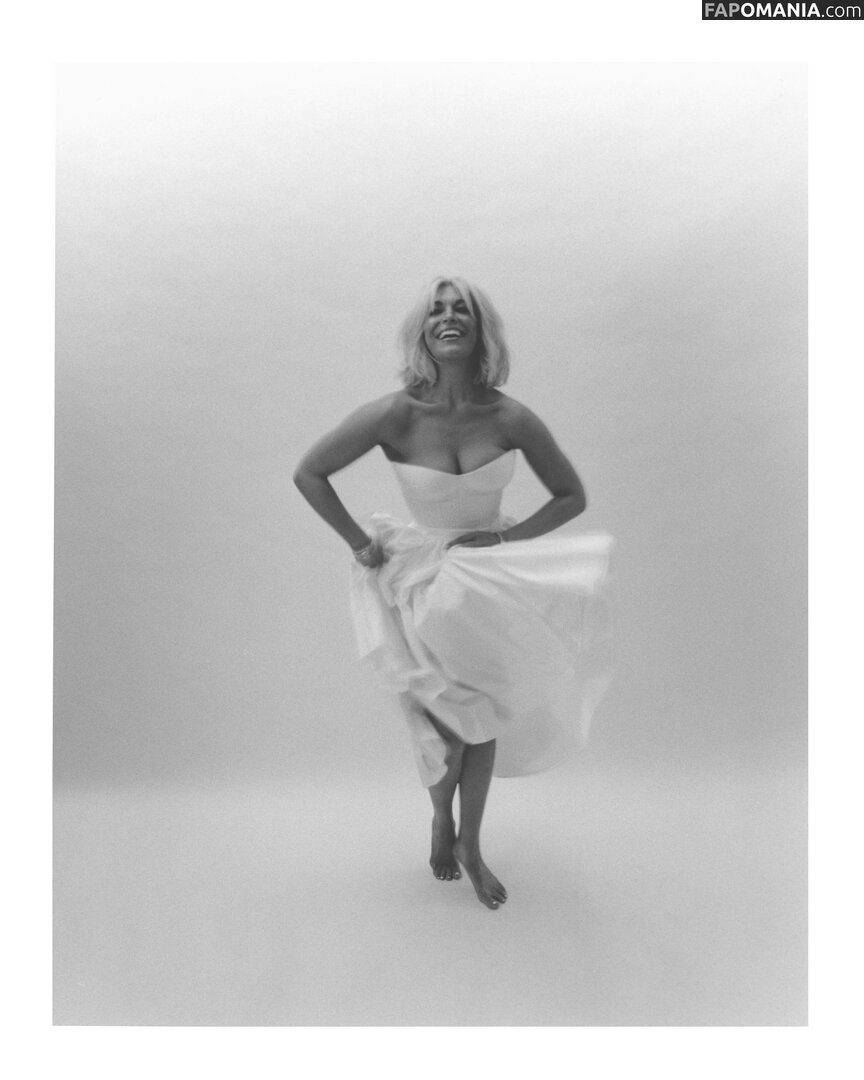 Hannah Waddingham / hannah_waddingham Nu OnlyFans  Photo fuitée #8