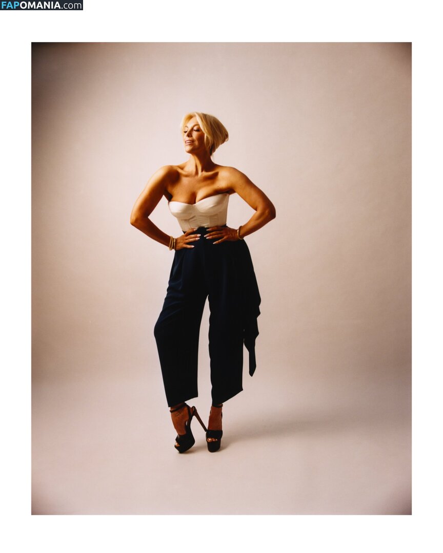Hannah Waddingham / hannah_waddingham Nu OnlyFans  Photo fuitée #10