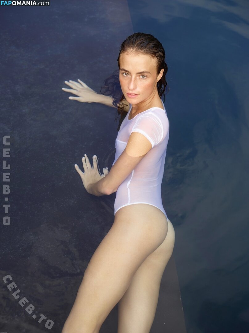 Helena Hall / hellehall Nu OnlyFans  Photo fuitée #22