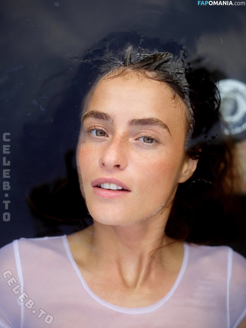 Helena Hall / hellehall Nu OnlyFans  Photo fuitée #33