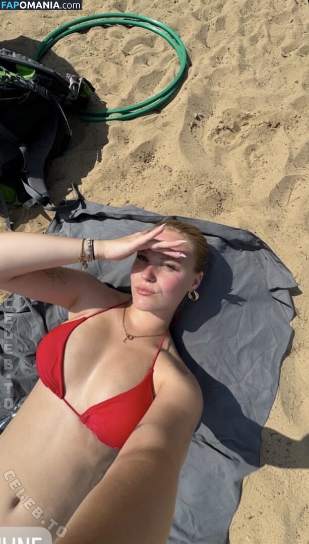 Hermine.radloff / just.hermine Nu OnlyFans  Photo fuitée #1