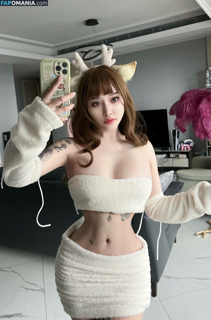 Hitomi Songyuxin / Lindsay78690789 / i_am_hitomi_1994 / songyuxinhitomi Nu OnlyFans  Photo fuitée #135