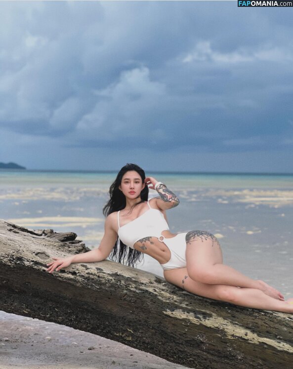 Hitomi Songyuxin / Lindsay78690789 / i_am_hitomi_1994 / songyuxinhitomi Nu OnlyFans  Photo fuitée #508