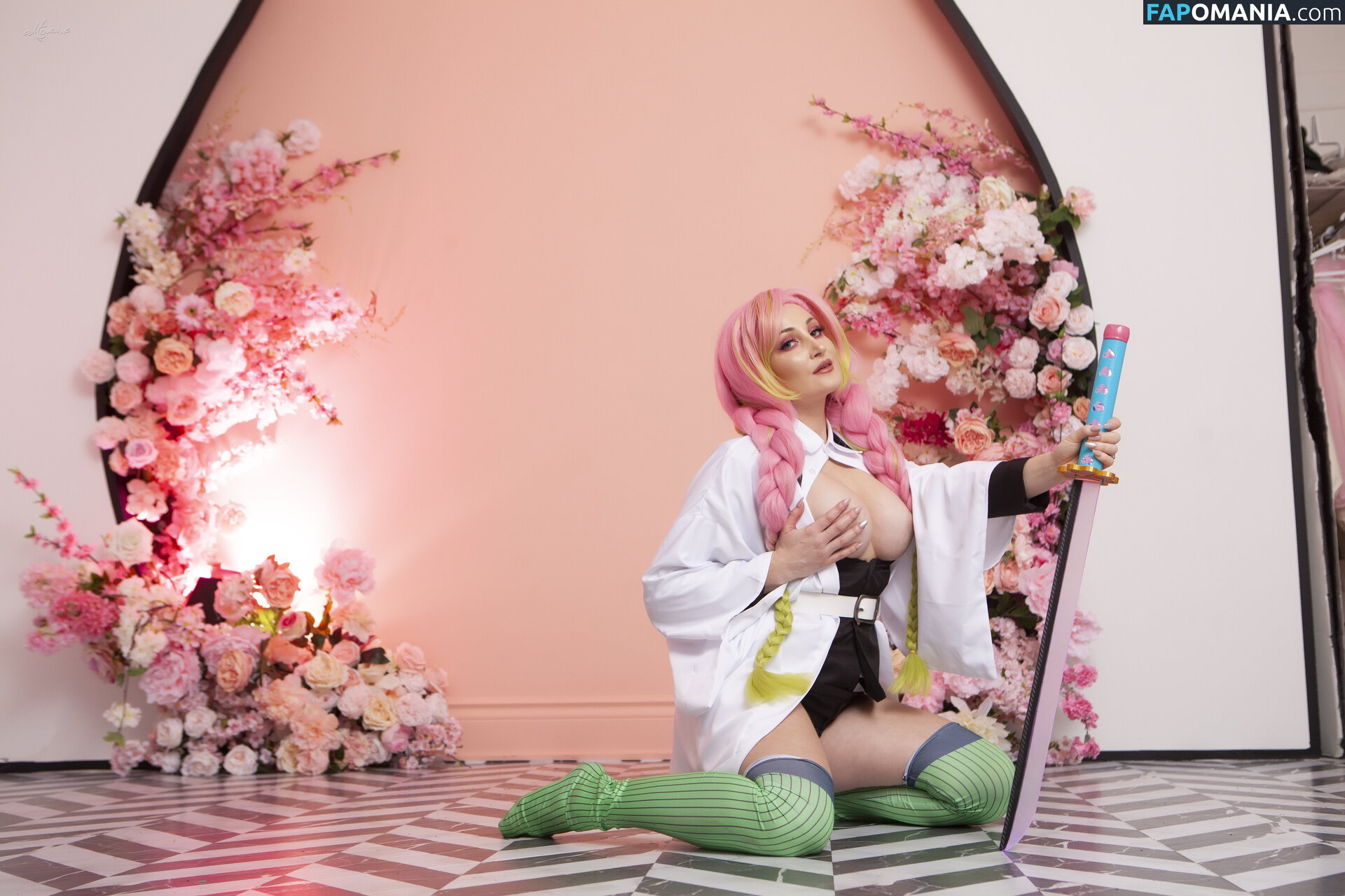 Holly Wolf / hollytwolf Nu OnlyFans  Photo fuitée #5