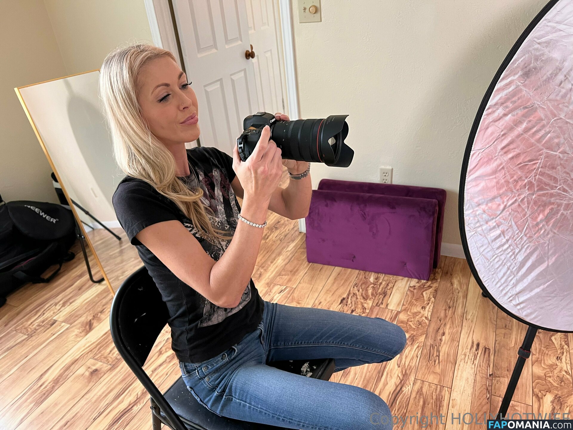 HollyHotwife / hollyhotwifejones Nu OnlyFans  Photo fuitée #130