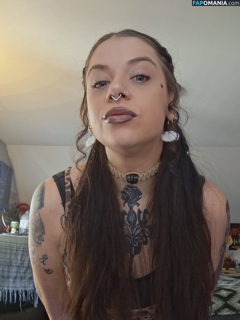 H00dieninja / Hoodieninja / britt_the_human Nu OnlyFans  Photo fuitée #5
