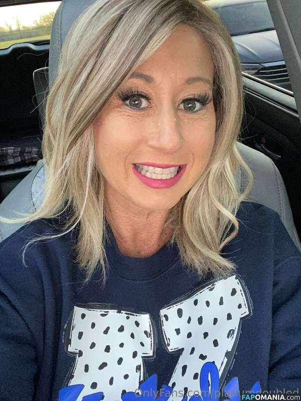 HotMom / bluegrasspeach Nu OnlyFans  Photo fuitée #4