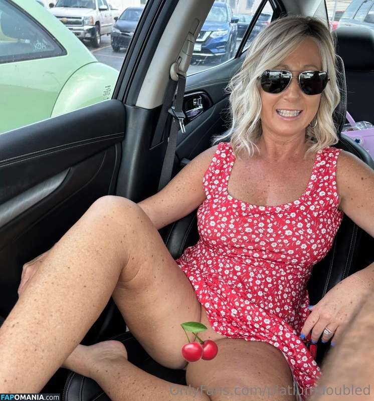 HotMom / bluegrasspeach Nu OnlyFans  Photo fuitée #5