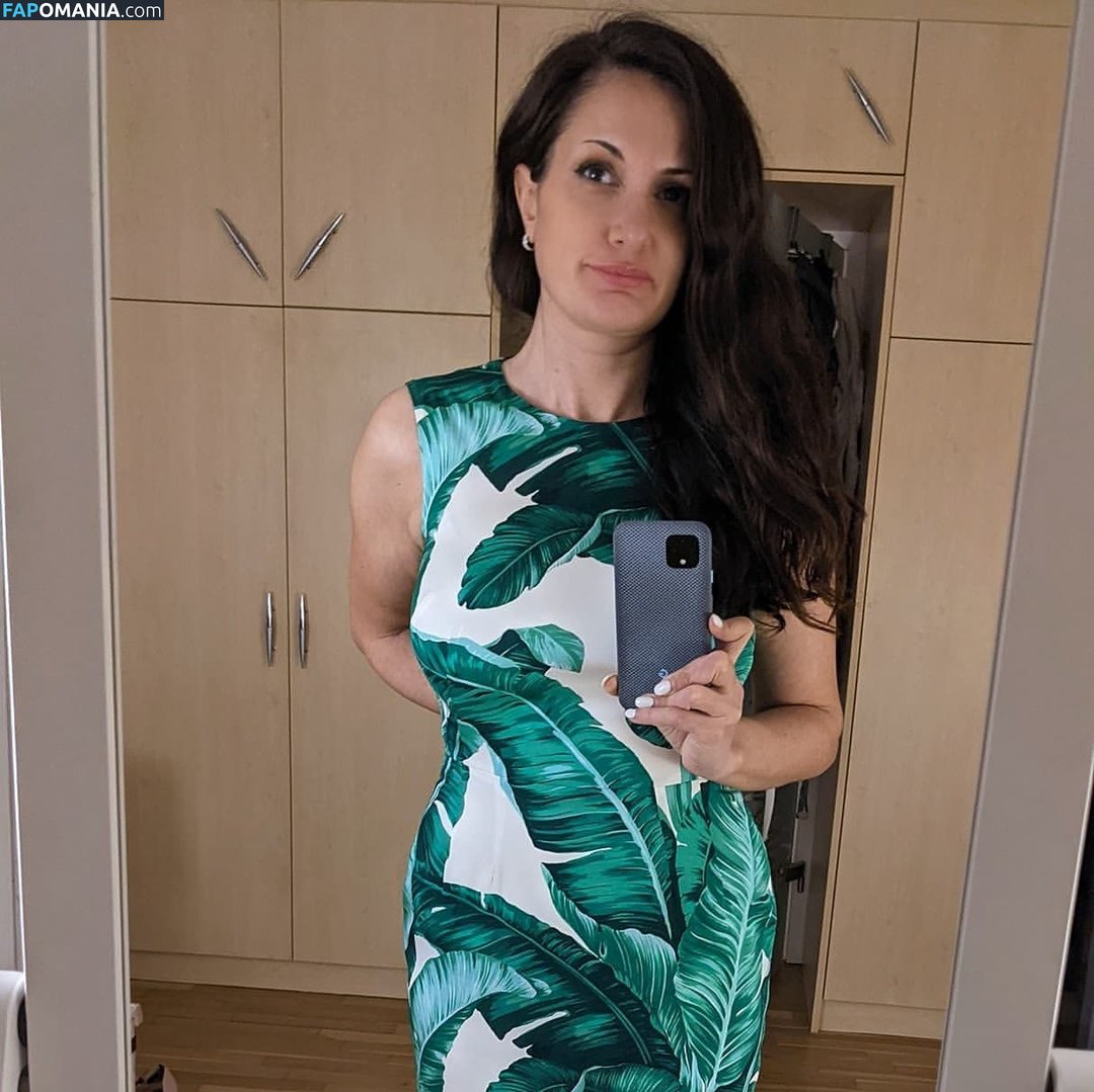 HotwifeHunny / Nukinov Nu OnlyFans  Photo fuitée #19