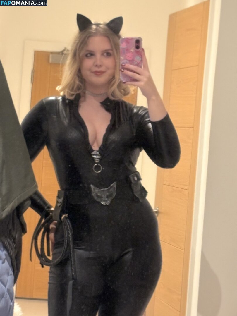 HoxieLoxie / laraschofield Nu OnlyFans  Photo fuitée #4