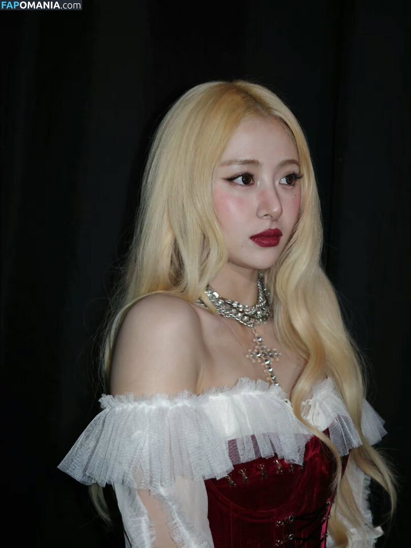 Huh Yunjin 허윤진 / LESSERAFIM / jenaissante Nu OnlyFans  Photo fuitée #54