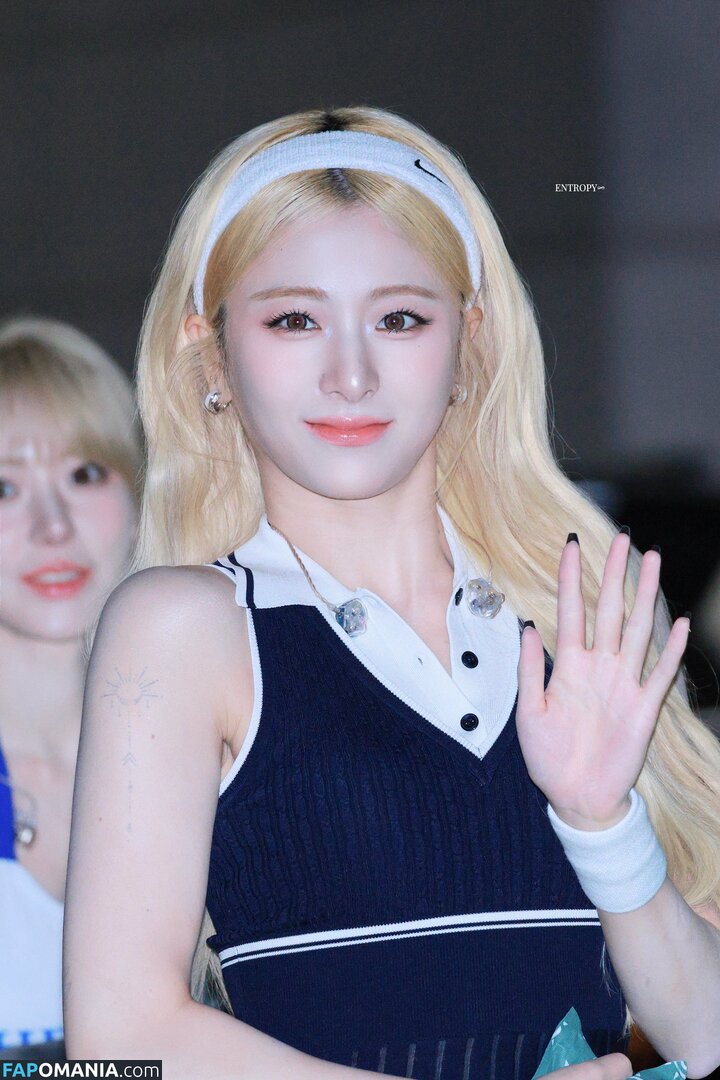 Huh Yunjin 허윤진 / LESSERAFIM / jenaissante Nu OnlyFans  Photo fuitée #106