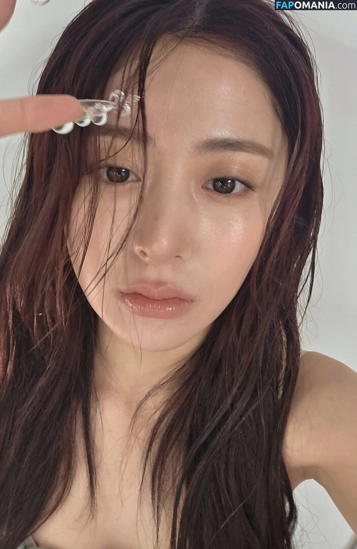 Huh Yunjin 허윤진 / LESSERAFIM / jenaissante Nu OnlyFans  Photo fuitée #128