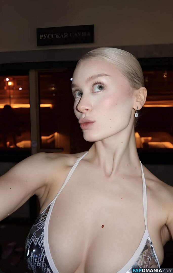 i_am_doshik / i_am_doshik  / i_am_doshik / Dasha Doshik Nu OnlyFans  Photo fuitée #1